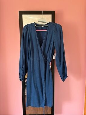 Old Navy Wrap Dress - Classic Long Sleeve